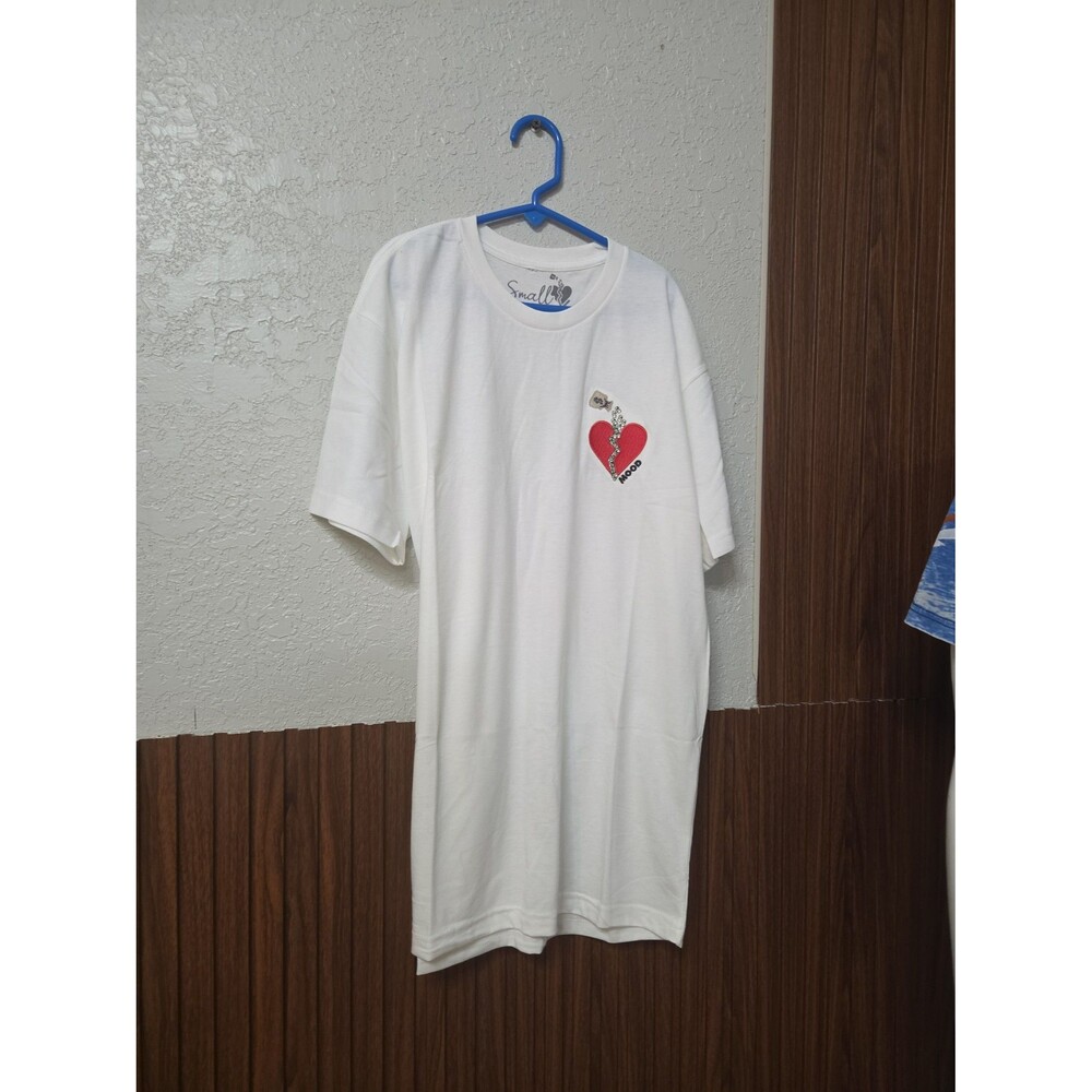 White Graphic T-Shirt - Red Heart "Mood" Design - Size Small 100 cotton